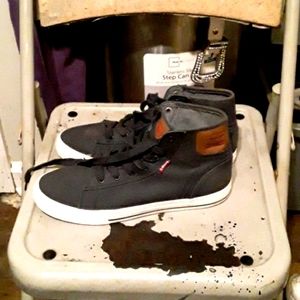 Levi shoes
